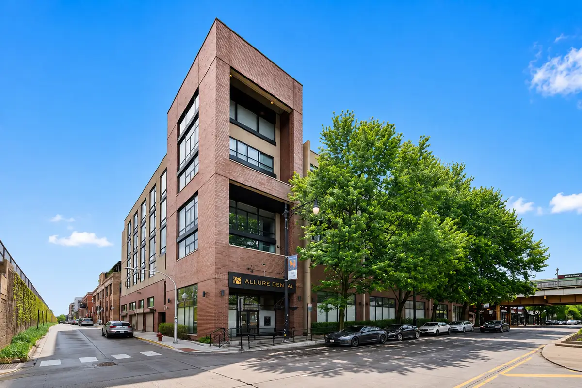 3946 N Ravenswood Avenue #411, Chicago, IL 60613 - #1