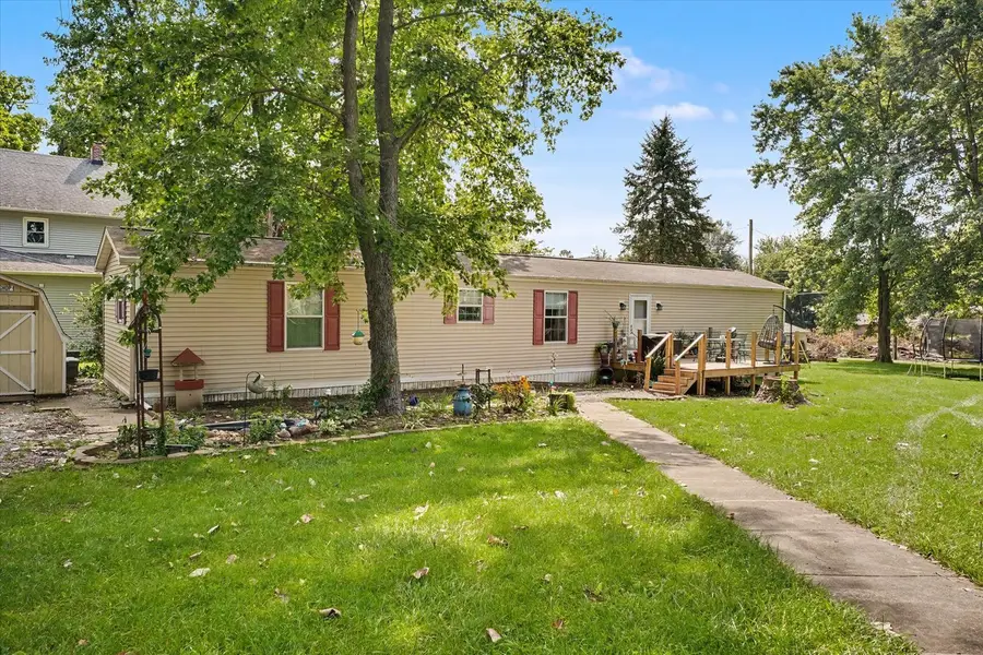 105 W High Street, White Heath, IL 61884 - #2