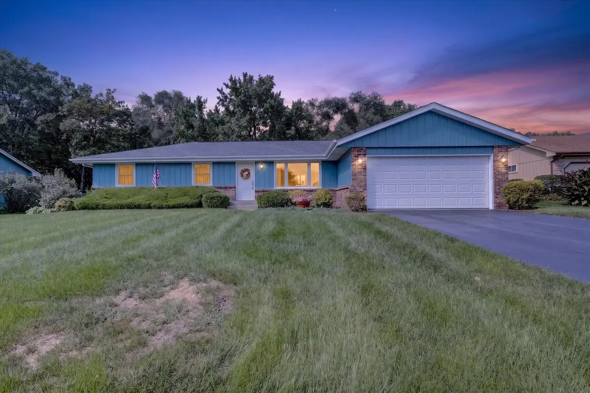 4604 Minns Drive, Machesney Park, IL 61115 - #1