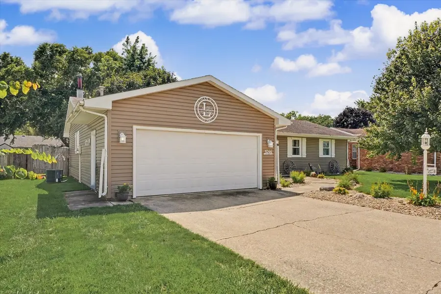 1044 Pinecrest Drive, Rantoul, IL 61866 - #3