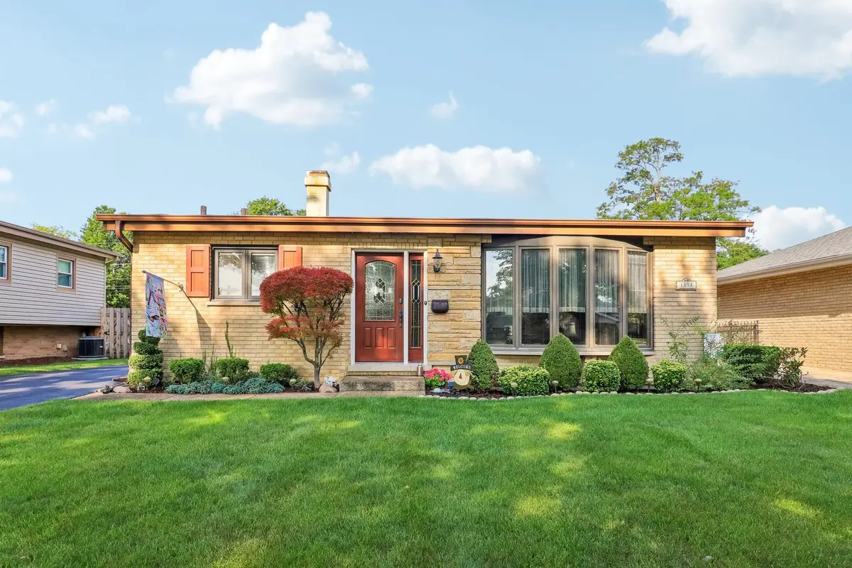 1058 Seymour Avenue, Des Plaines, IL 60016 - #1