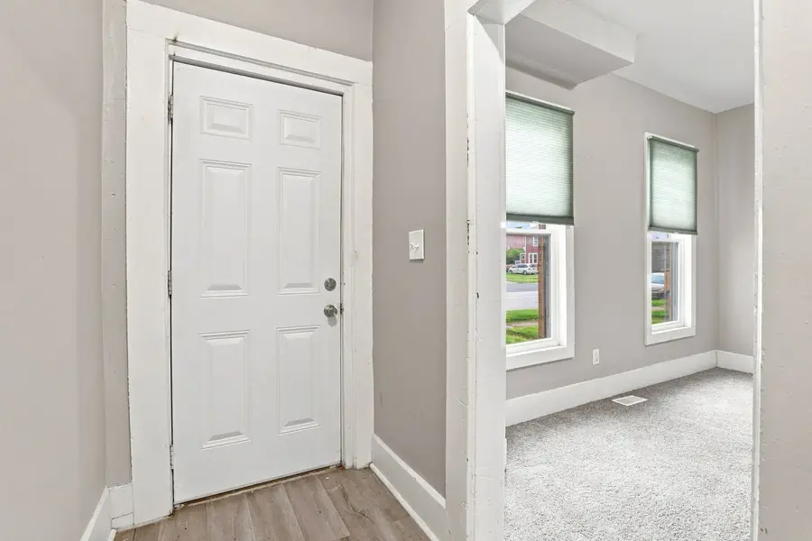 1427 W 4th Street, Davenport, IA 52802 - #3
