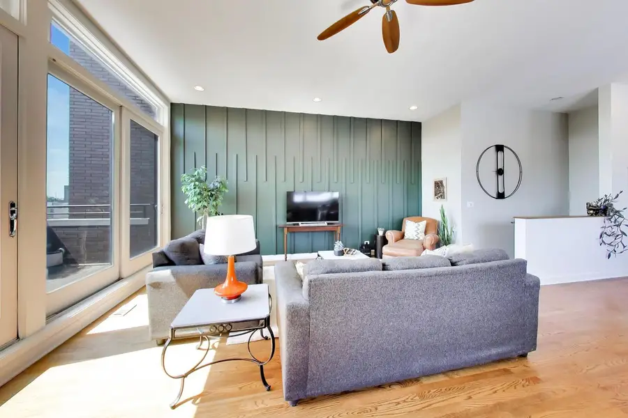 2306 W Chicago Avenue #4, Chicago, IL 60622 - #2