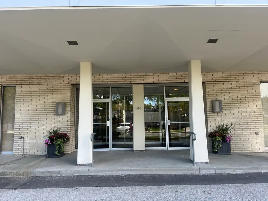 141 N La Grange Road #802, La Grange, IL 60525 - #2