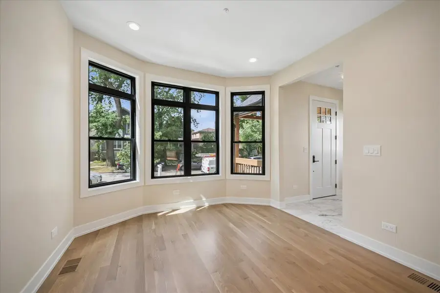 3841 N Kenneth Avenue, Chicago, IL 60641 - #3