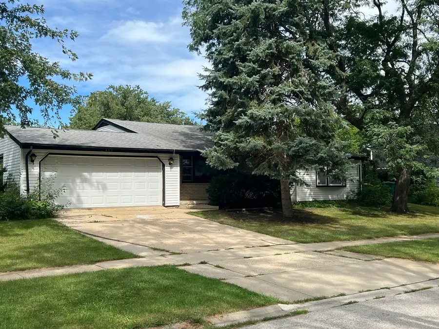 852 Beechwood Road, Buffalo Grove, IL 60089 - #2