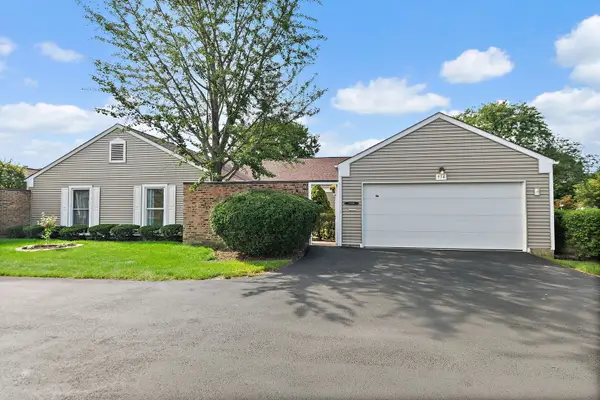 954 Dartmouth Drive, Wheaton, IL 60189