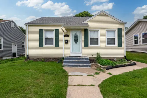 728 24th Street, Bettendorf, IA 52722