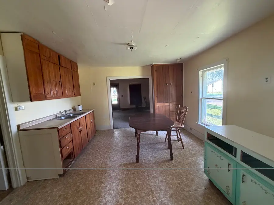 205 N Market Street, Watseka, IL 60970 - #3