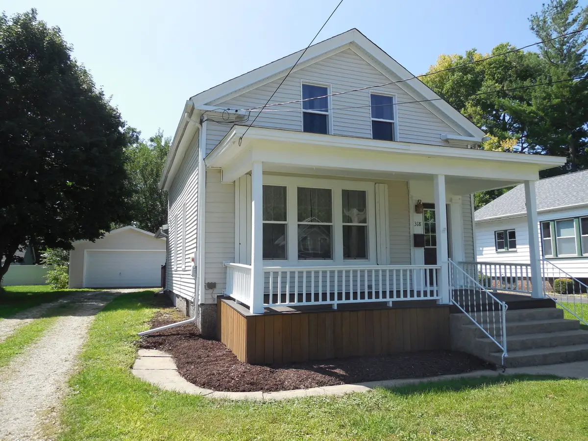 318 W Peru Street, Princeton, IL 61356 - #1