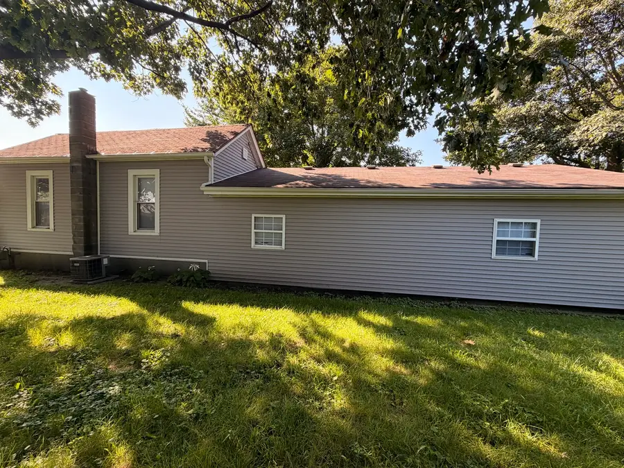 156 S Elm Street, El Paso, IL 61738 - #3