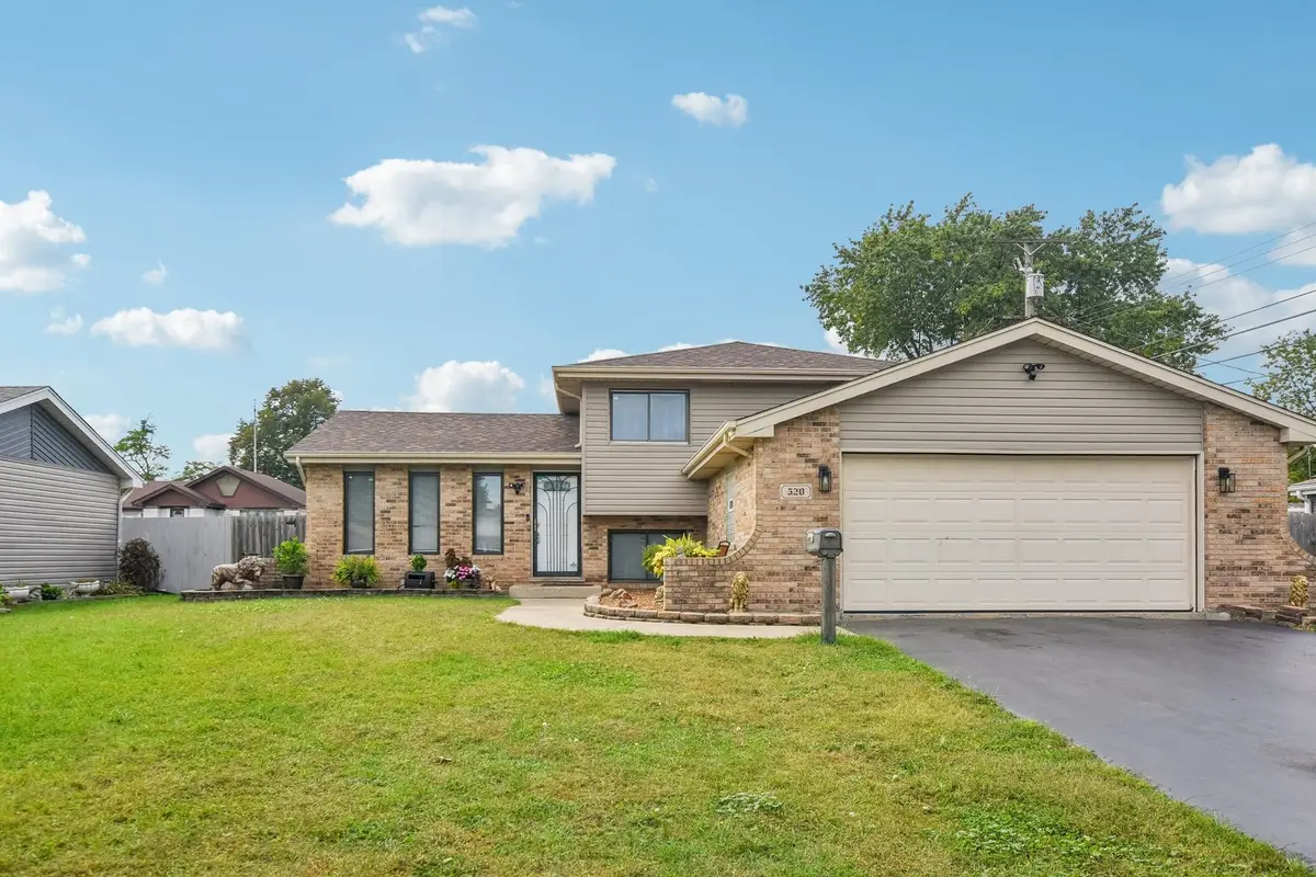 520 N Kinzie Place, Thornton, IL 60476 - #1