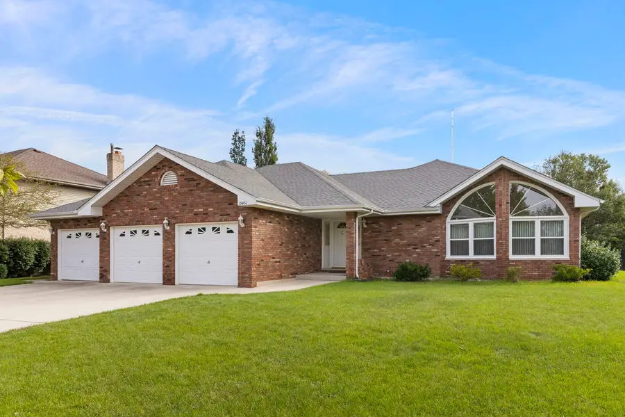 19451 Stonehenge Drive, Mokena, IL 60448 - #2