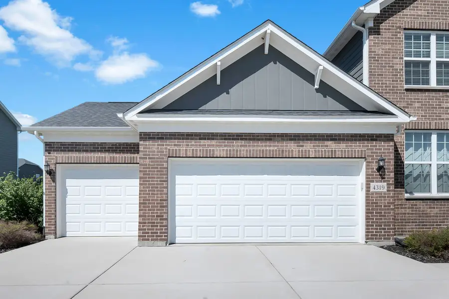 4319 S Plantree Road, Naperville, IL 60564 - #2