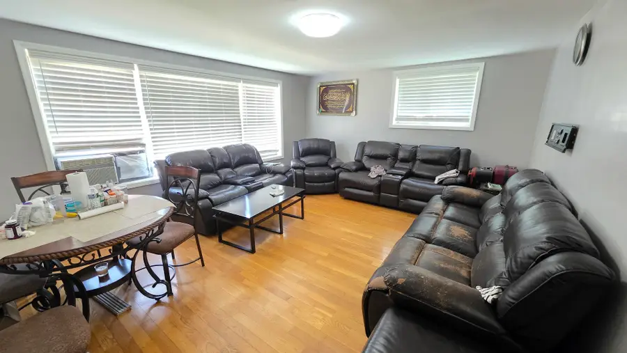 2239 W Farwell Avenue #2A, Chicago, IL 60645 - #3