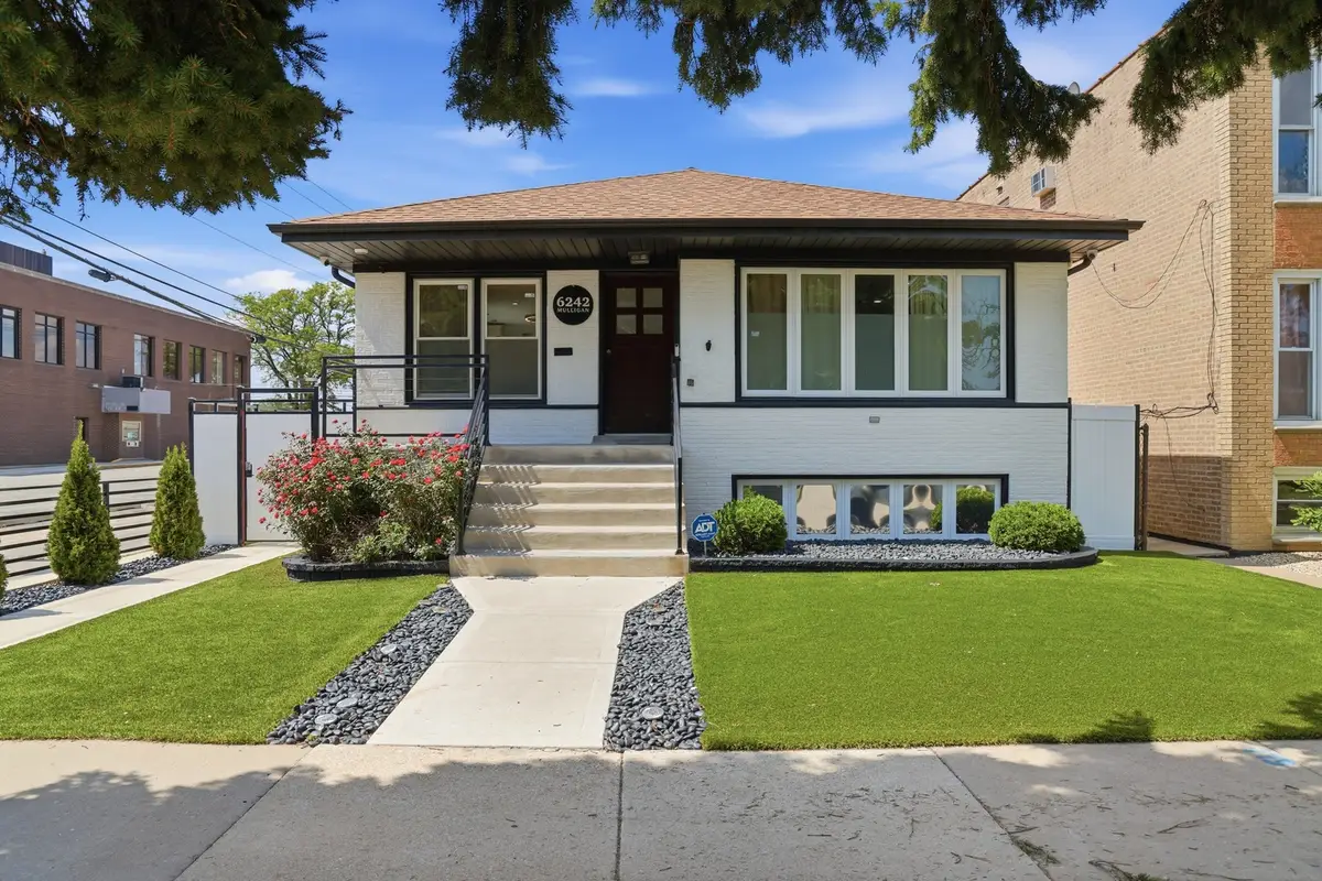 6242 S Mulligan Avenue, Chicago, IL 60638 - #1