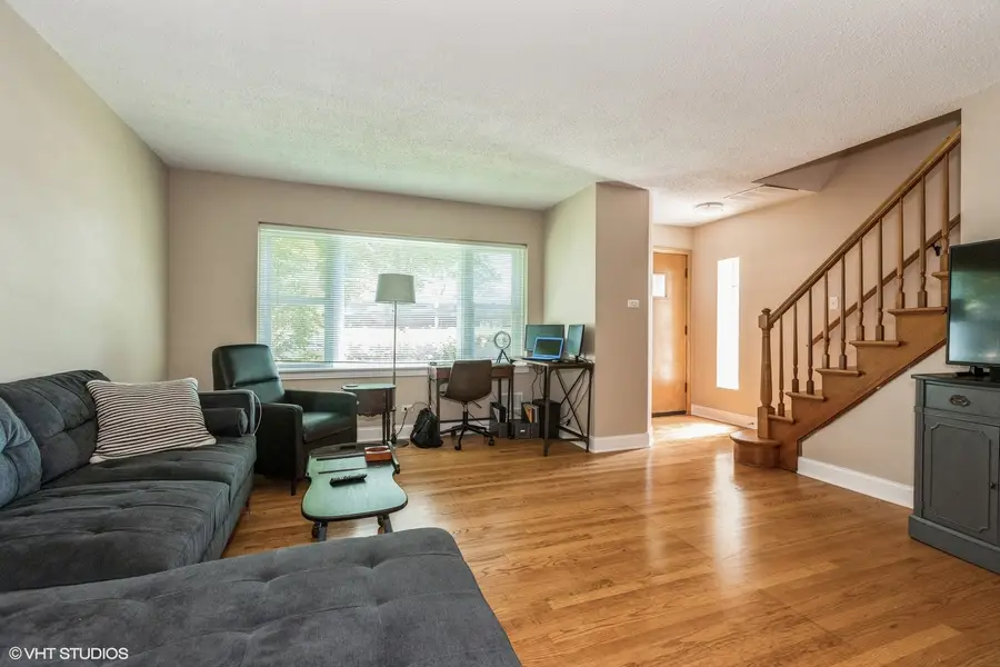 1011 W Hillgrove Avenue, La Grange, IL 60525 - #3
