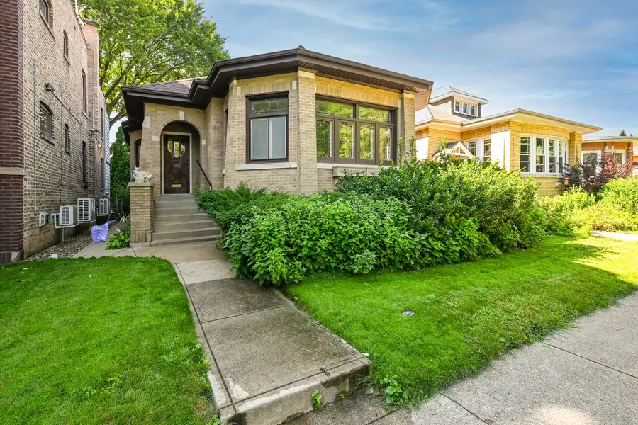 2619 W Farwell Avenue, Chicago, IL 60645 - #2