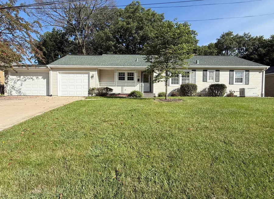 709 36th Avenue, East Moline, IL 61244 - #2