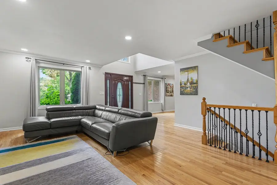 2945 Hartzell Street, Wilmette, IL 60091 - #3