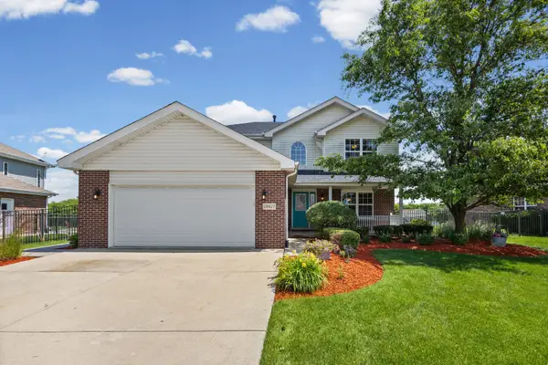 24427 Arrowhead Drive, Manhattan, IL 60442