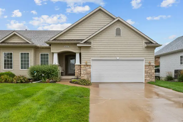 4046 Charles Court, Bettendorf, IA 52722