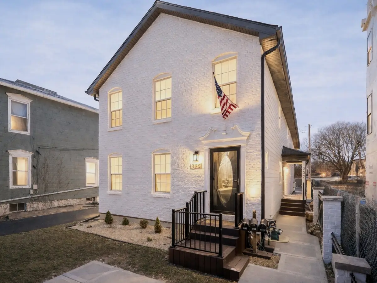325-327 N Loomis Street, Naperville, IL 60540 - #1