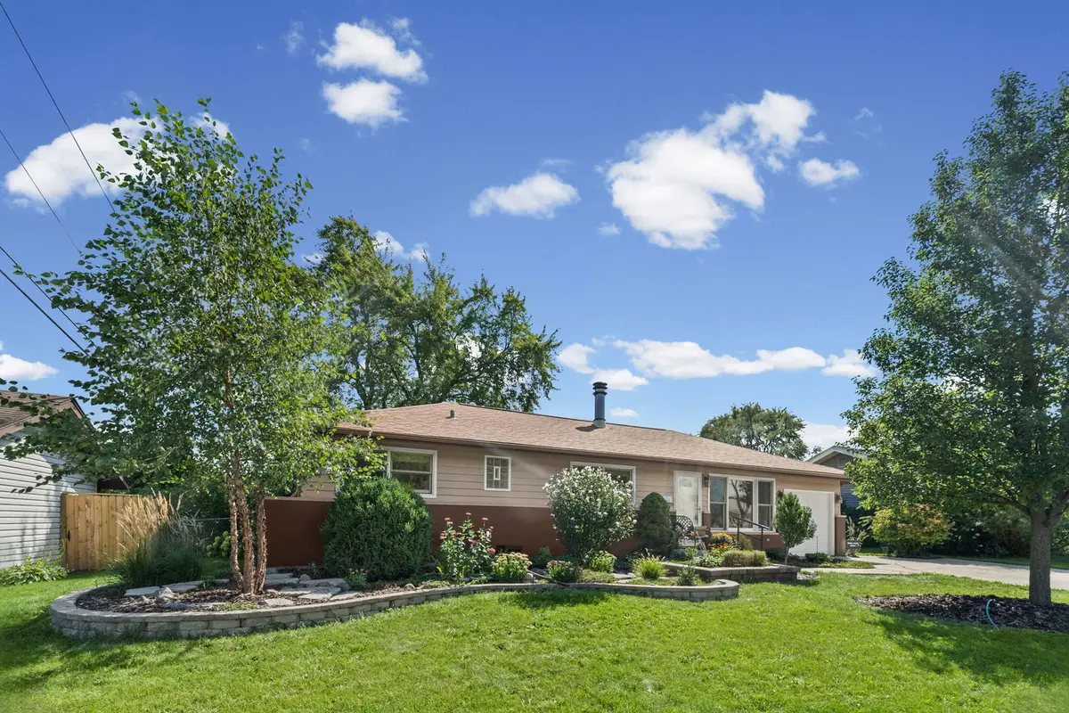545 Newark Lane, Hoffman Estates, IL 60169 - #1