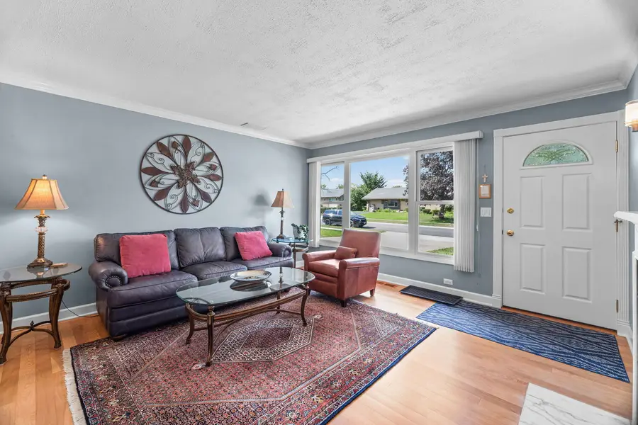 545 Newark Lane, Hoffman Estates, IL 60169 - #3