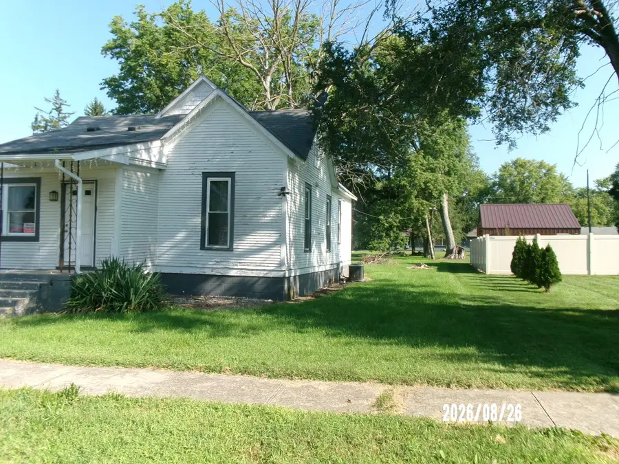 709 E Jones Street, Milford, IL 60953 - #3
