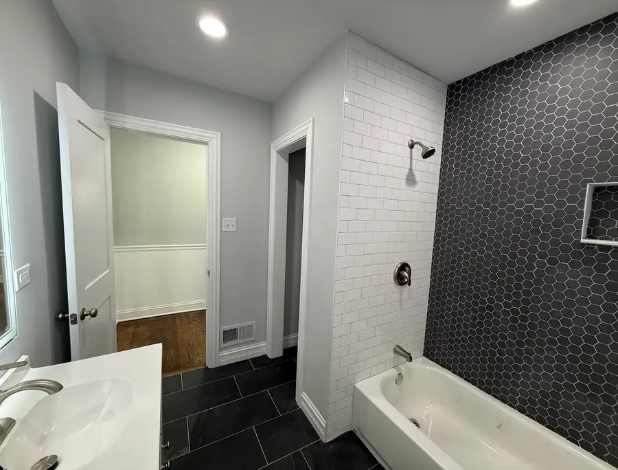 11056 S Sangamon Street, Chicago, IL 60643 - #2