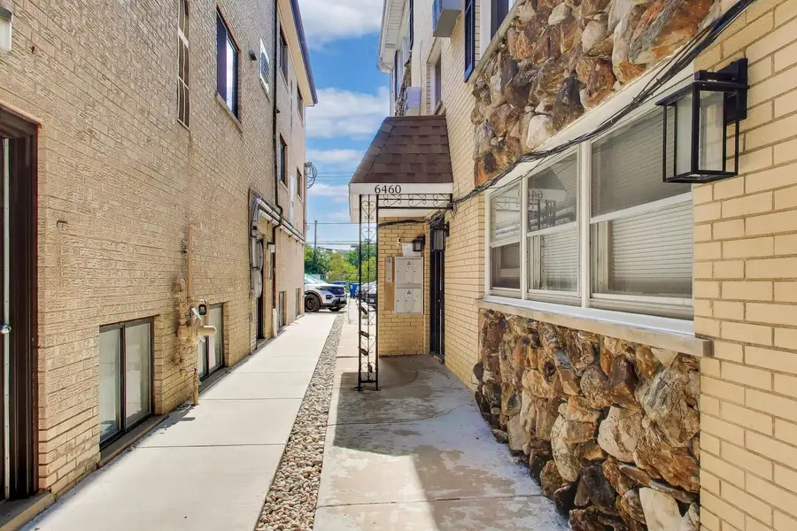 6460 N Northwest Highway #101, Chicago, IL 60631 - #2