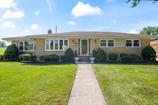 603 W Saint Aubin Drive, Addison, IL 60101