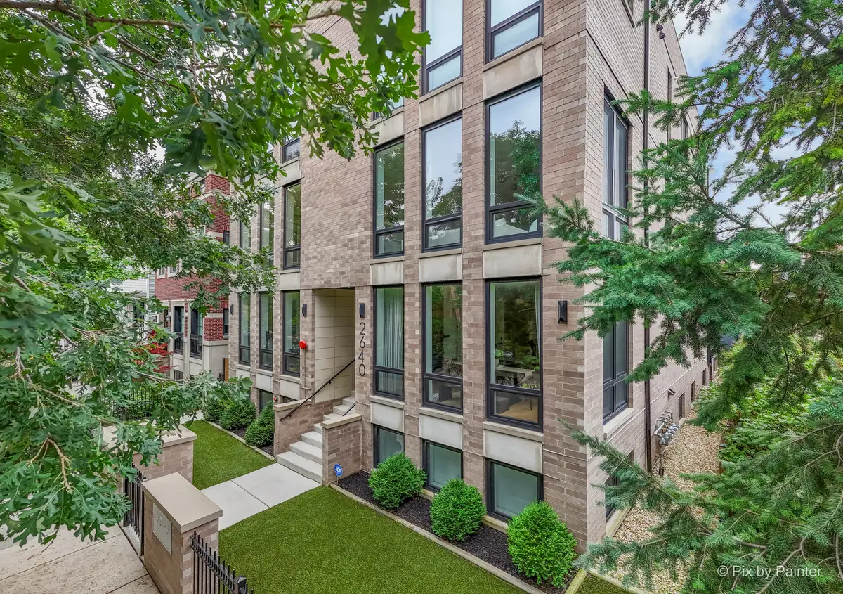 2640 N Bosworth Avenue #PHS, Chicago, IL 60614 - #1