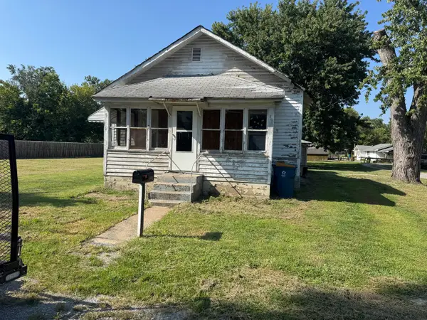 513 E Smith Street, Benton, IL 62812