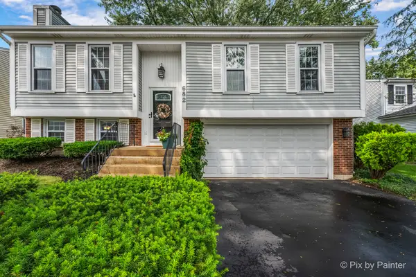 682 Shining Water Drive, Carol Stream, IL 60188