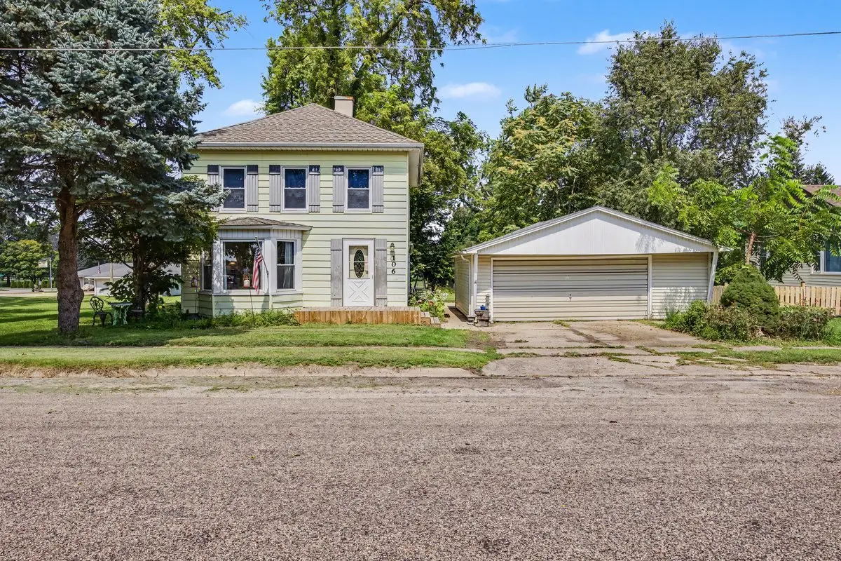 106 E Front Street, Granville, IL 61326 - #1
