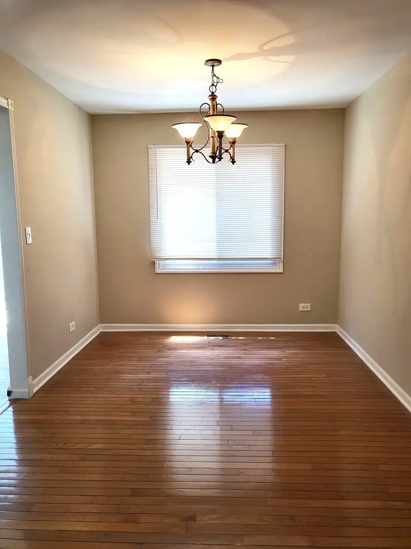 682 N Oswego Drive, Carol Stream, IL 60188 - #3