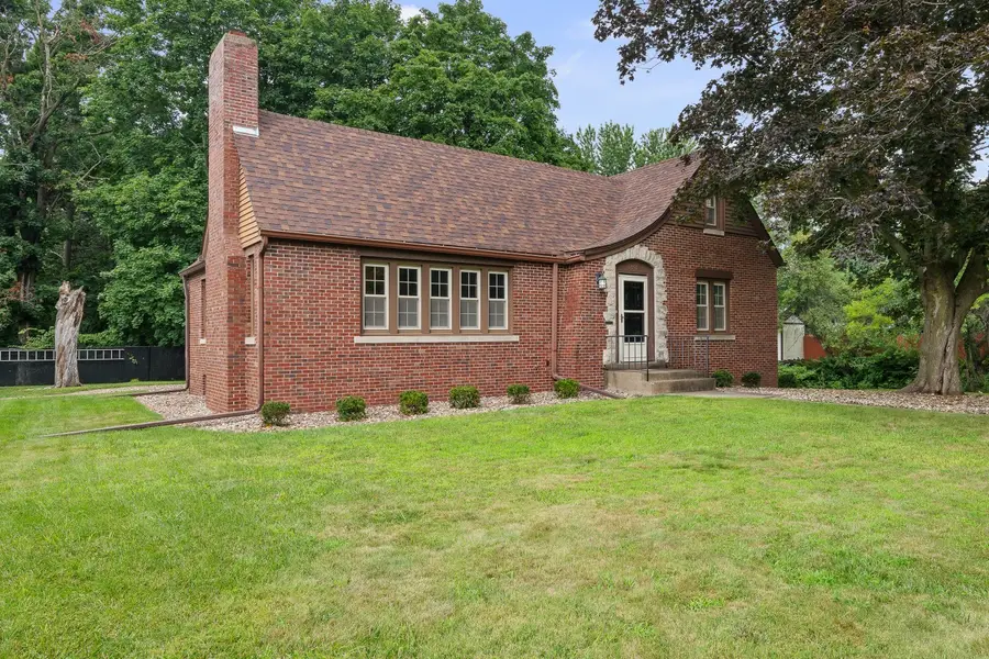 2601 12th Street, Moline, IL 61265 - #2
