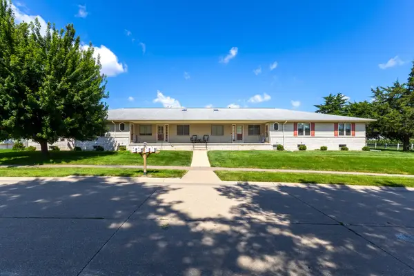 1233 47th Ave Court #16, East Moline, IL 61244