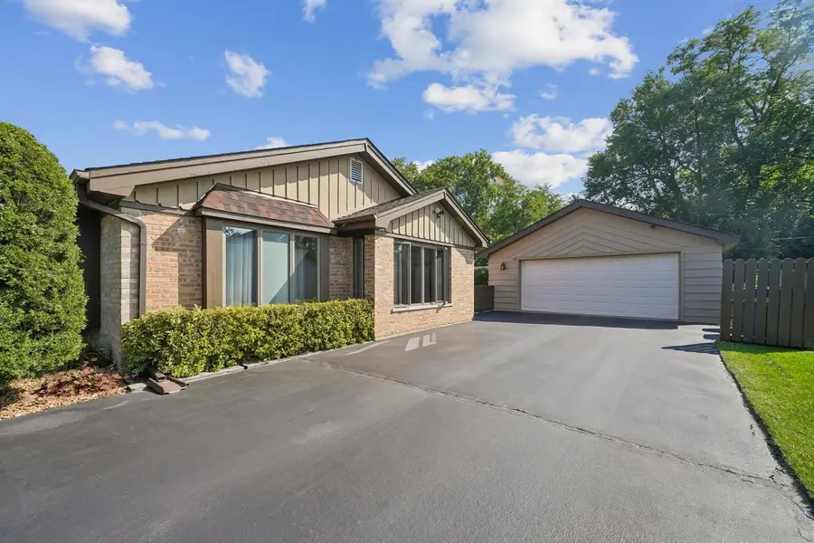 11537 S Natchez Avenue, Worth, IL 60482 - #2