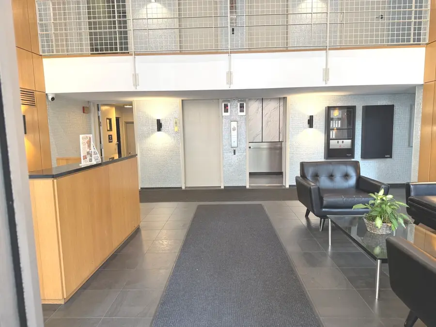 3033 N Sheridan Road #403, Chicago, IL 60657 - #3