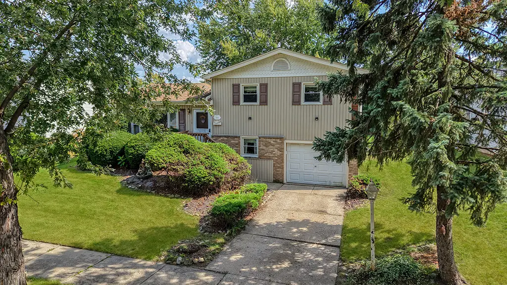 5809 Orange Lane, Oak Forest, IL 60452 - #1