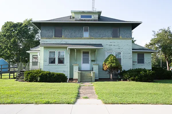 309 Lincoln Street, Chenoa, IL 61726