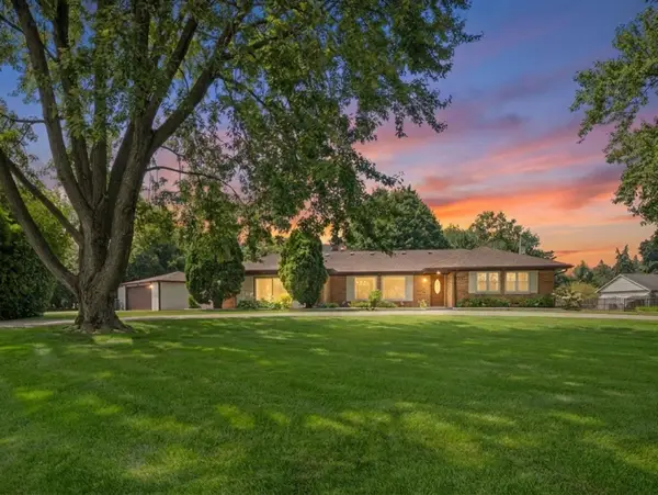 1301 W 54th Street, La Grange Highlands, IL 60525