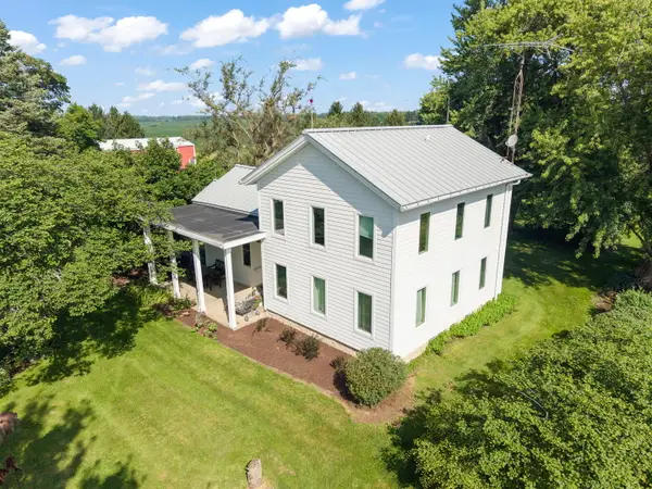 41W020 Seavey Road, Sugar Grove, IL 60554