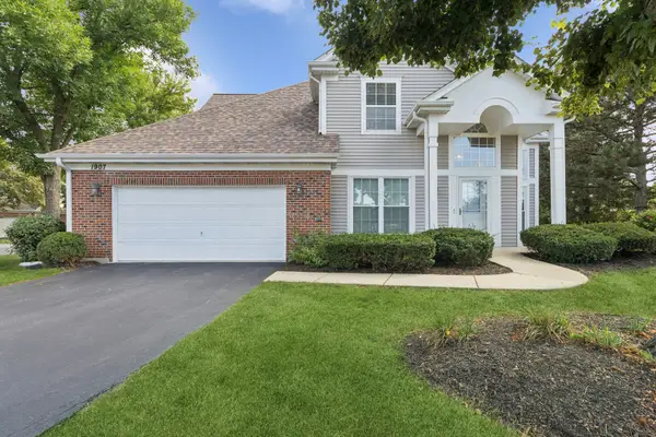 1907 N Silver Lake Road, Arlington Heights, IL 60004