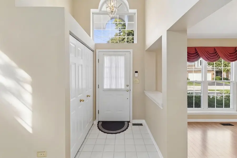 1907 N Silver Lake Road, Arlington Heights, IL 60004 - #3