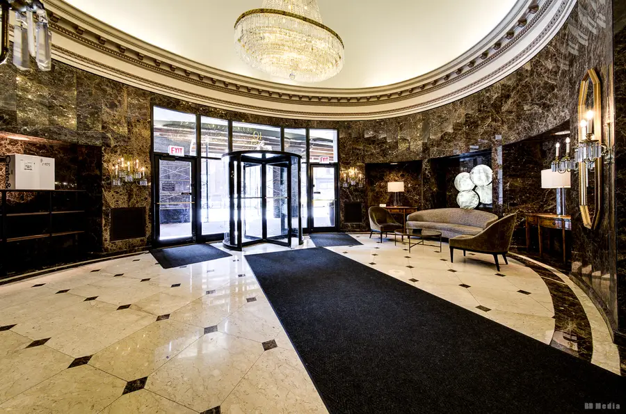 10 E Ontario Street #4005, Chicago, IL 60611 - #2