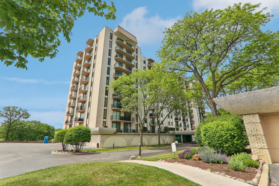 190 S Wood Dale Road #1105, Wood Dale, IL 60191 - #2